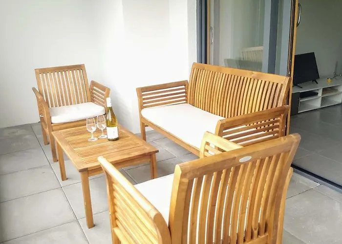 Les Picaillons - A 200m Du *