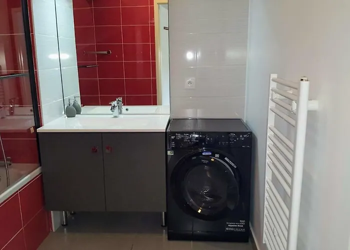 Les Picaillons - A 200m Du *